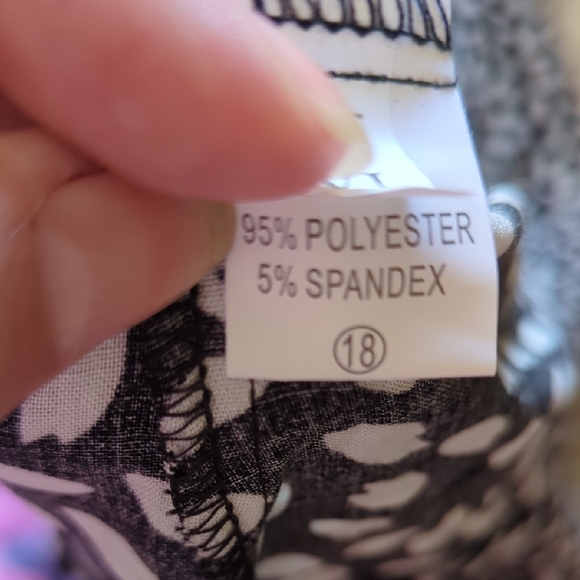 ⚡3x1 Bundle Dresses Cœur de Vague Black and White Halter Dress - Picture 6 of 12